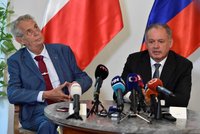 Zeman naštval mlčením k okupaci, ČT chce Kisku. Adamová: „Prezident pro znechucené“