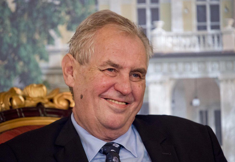 Miloš Zeman stráví vánoční svátky s rodinou na zámku v Lánech