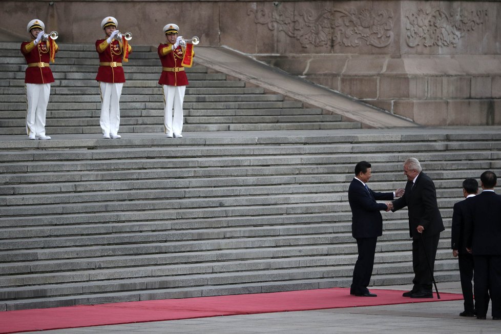 Miloš Zeman se na závěr návštěvy Číny setkal v Pekingu se svým čínským protějškem Si Ťin-pchingem.