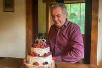 Prezident Miloš Zeman slavil 78. narozeniny: S dortem v lovecké chatě!