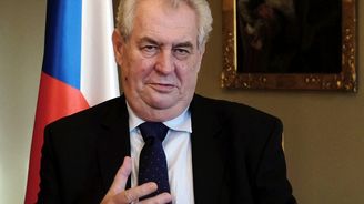 Miloš Zeman ve Štrasburku, chválil euro a přimluvil se za společnou armádu