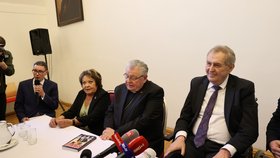 Křest knihy Spiknutí: Miloš Zeman, Dominik Duka, Jiřina Bohdalová