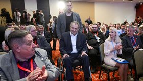 Miloš Zeman zamířil na sjezd SPD (13.4.2024)