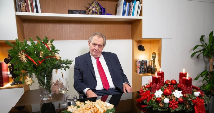 Miloš Zeman zrušil vánoční poselství kvůli tragédii na Filozofické fakultě