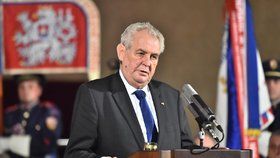 Prezident Miloš Zeman hovoří při příležitosti svátku Dne vzniku samostatného československého státu na Pražském hradě, kde uděloval 28. října státní vyznamenání.