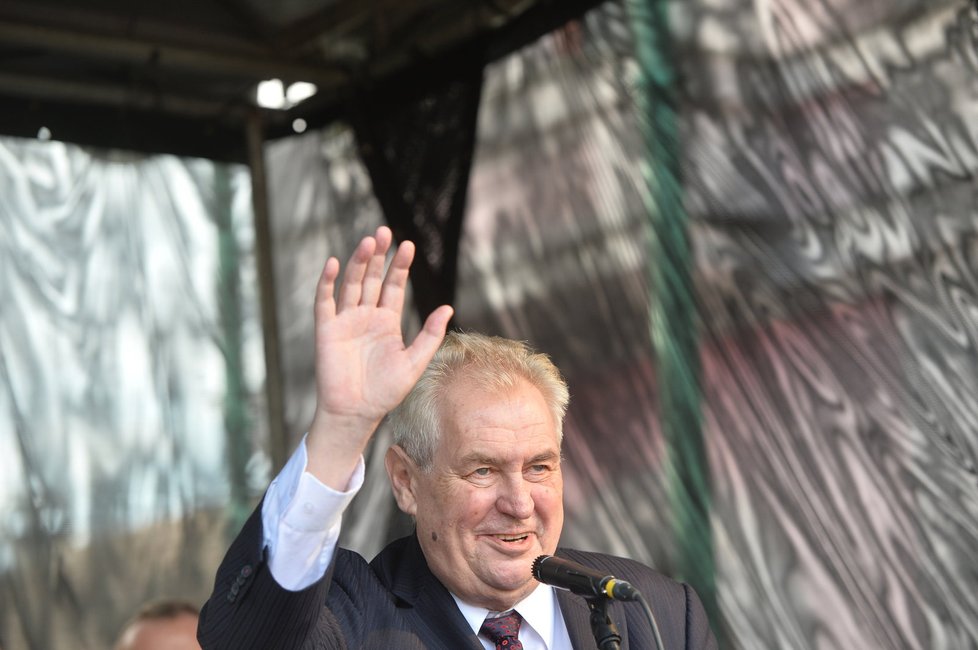 Miloš Zeman při návštěvě Vrchlabí