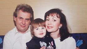 Miloš Zeman s rodinou. Po ukončení mandátu chce klid na baráčku