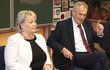 Miloš Zeman v doprovodu manželky Ivany zavítal 3. září 2018 mezi prvňáčky na Praze 6