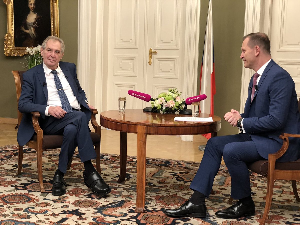 Miloš Zeman na TV Barrandov při rozhovoru s Jaromírem Soukupem (28.11.2019)