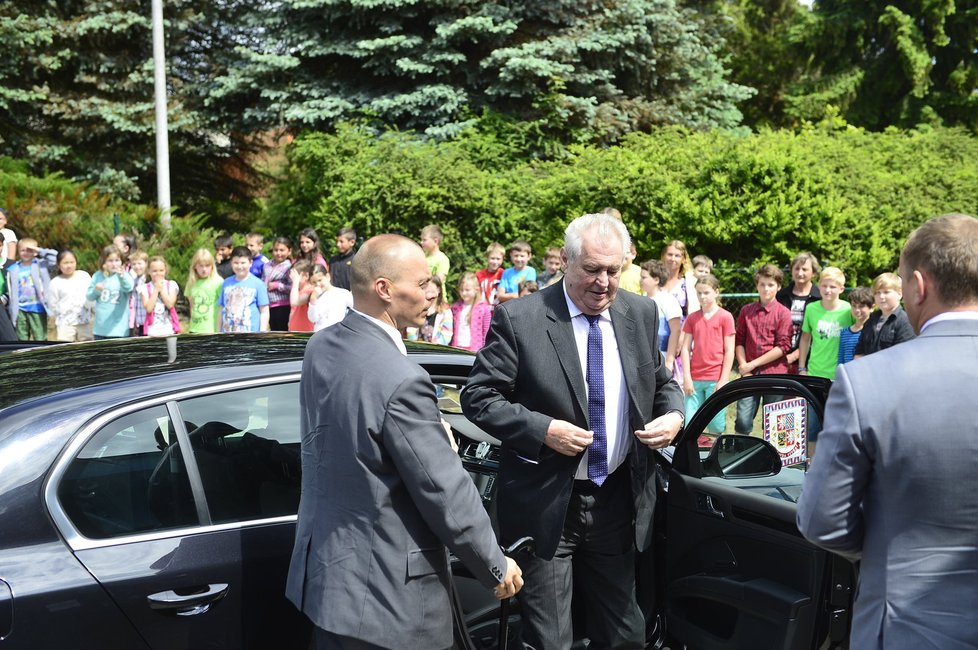 Miloš Zeman při návštěvě Jihočeského kraje