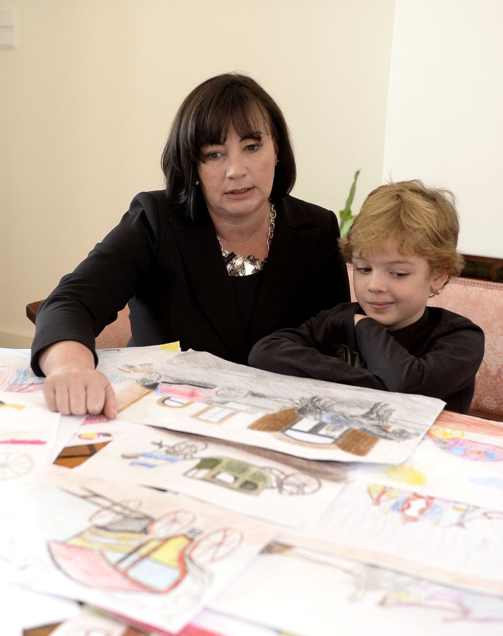 Jako první dáma dostala Ivana Zemanová (49) úkol vybrat vítěze dětské kreslířské soutěže.