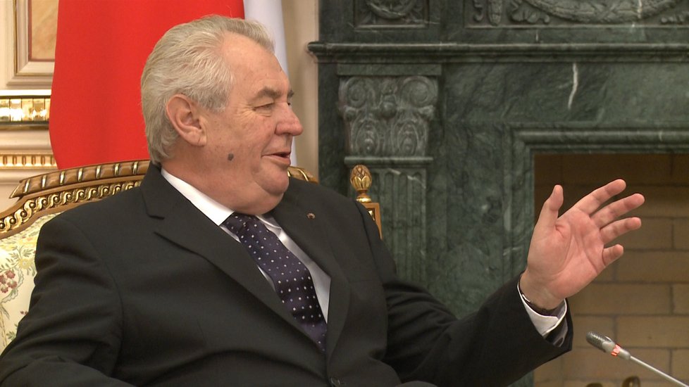 Miloš Zeman v Kazachstánu vtipkoval.