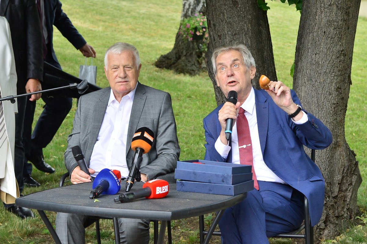 Prezident Miloš Zeman řeční na oslavě 78. narozenin bývalé hlavy státu Václava Klause (19. 6. 2019)