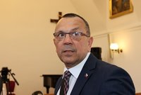 Problém pro Babišovu koalici: Foldyna vyhrožuje kvůli muniční iniciativě, vládě důvěru nedá?