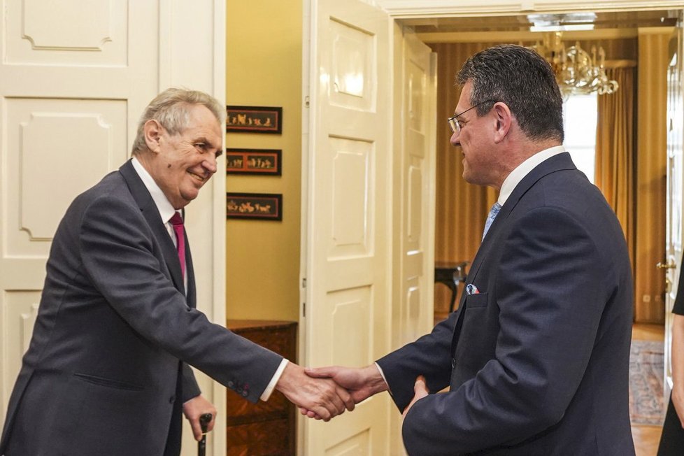 Miloš Zeman přijal v Lánech Maroše Šefčoviče coby kandidáta na slovenského prezidenta (24.3.2019)
