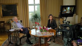 S prezidentem v Lánech. Miloše Zemana v neděli zpovídala Vera Renovica (5.5.2019)