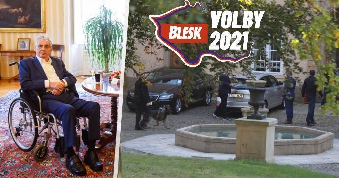 Volby 2021: Za Milošem Zemanem do Lán přijela volební komise s mobilní urnou (8.10.2021)