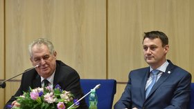 Únor 2016: Prezident Miloš Zeman opět vyrazil do Libereckého kraje, přivítal ho hejtman Martin Půta
