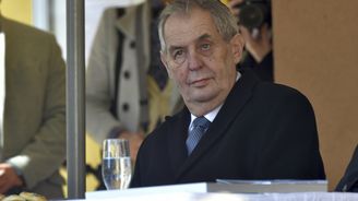 Zeman podepsal zdanění církevních restitucí 