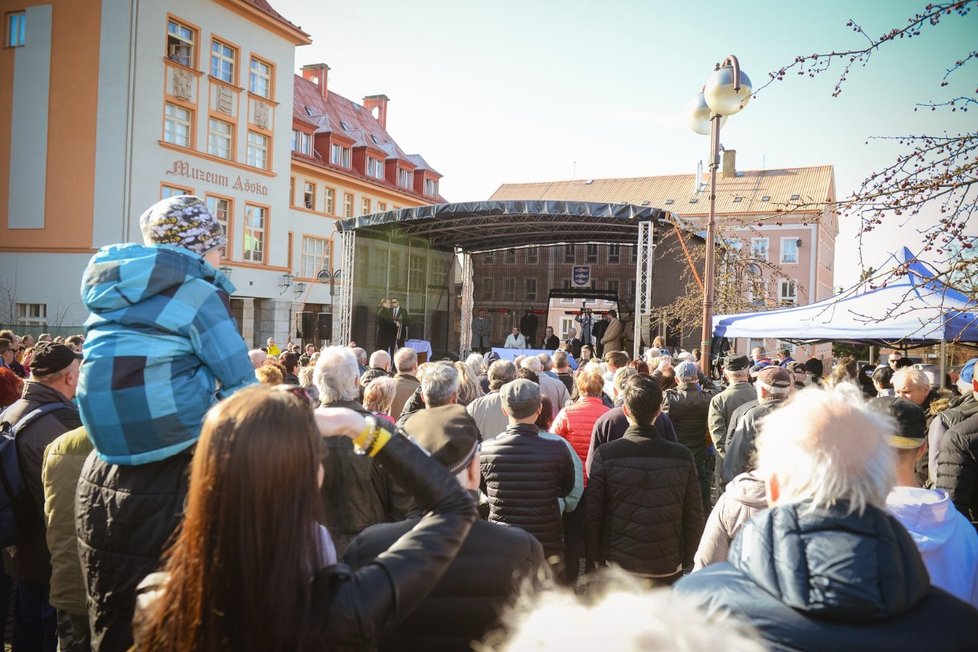 Prezident Miloš Zeman během druhého dne své návštěvy Karlovarského kraje (20.3.2019)