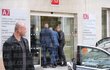 Prezident Zeman zamířil dobrovolně na vyšetření do nemocnice, doprovodila ho dcera Kateřina (24.9.2019)