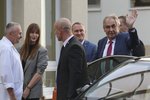 Miloš Zeman nastoupil 17.10.2019 znovu do nemocnice. Na čtyři dny. Doprovodila ho dcera Kateřina