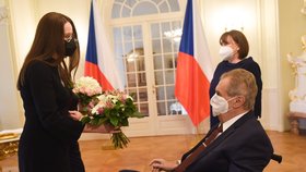 Novoroční oběd v Lánech 2022: Jana Fialová s prezidentem Zemanem a první dámou Ivanou (2.1.2022)