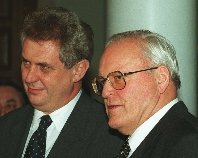 1997: Snímek: Miloš Zeman a německý prezident Roman Herzog v Berlíně
