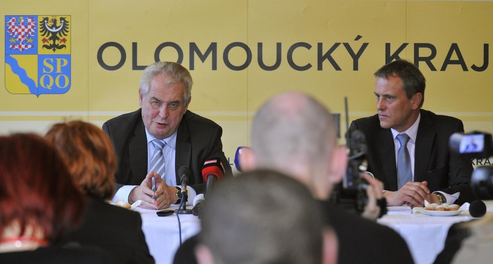 Podle předpokladů měla Olomoucký kraj vyjít návštěva prezidenta na 300 až 400 tisíc