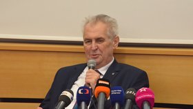 Prezident Miloš Zeman bude pokračovat v tradici a na svoji poslední zahraniční cestu vyrazí na Slovensko.