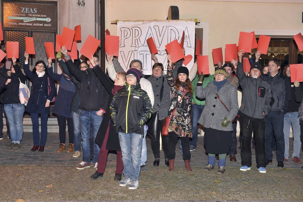 Na Zemana čekali v Olomouckém kraji i odpůrci.