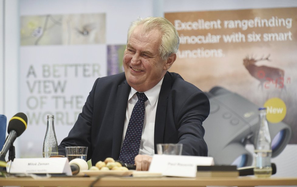 Prezident Miloš Zeman navštívil 18. května v Přerově společnost Meopta-optika.