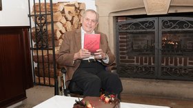 Miloš Zeman oslavil na Hluboké 82. narozeniny (28.9.2026)