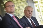 Miloš Zeman v Jevíčku na Svitavsku, vlevo hejtman Martin Netolický (ČSSD)