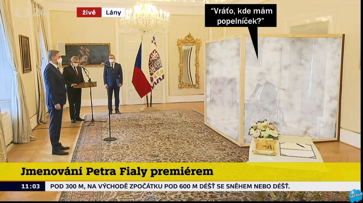 Internet zaplavily vtipy na jmenování Petra Fialy, během něhož byl prezident Miloš Zeman za stěnou z plexiskla.