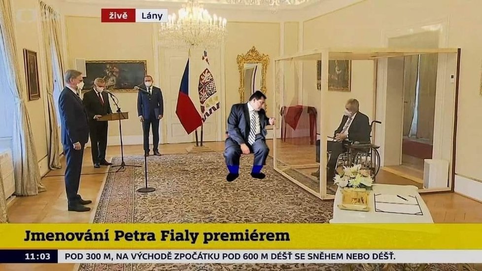 Internet zaplavily vtipy na jmenování Petra Fialy premiérem. Lidé si utahují z plexiskla, kterým byl oddělený prezident Miloš Zeman.