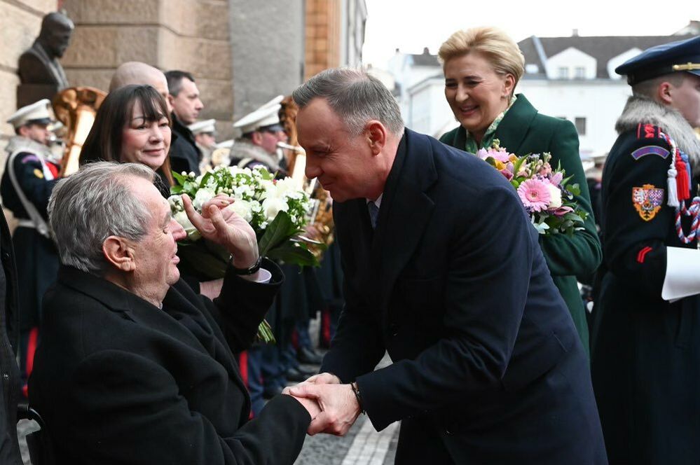 Miloš Zeman a Andrzej Duda s manželkami v Náchodě. (24.1.2023)