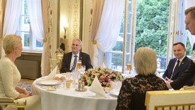 Miloš Zeman na státní návštěvě Polska: Večeře prezidentských párů