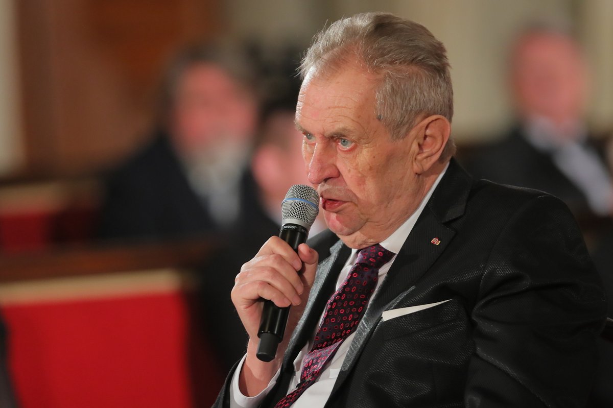 Předávání státních vyznamenání: Prezident Zeman (7.3.2022)