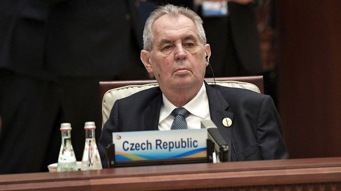 Senátoři připravili ústavní žalobu na prezidenta Miloše Zemana