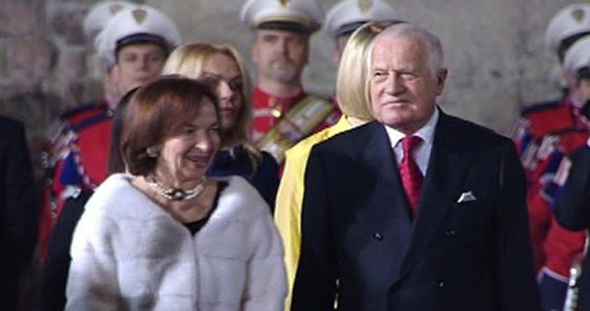 Příchod Václava Klause a jeho manželky Livie do Vladislavského sálu