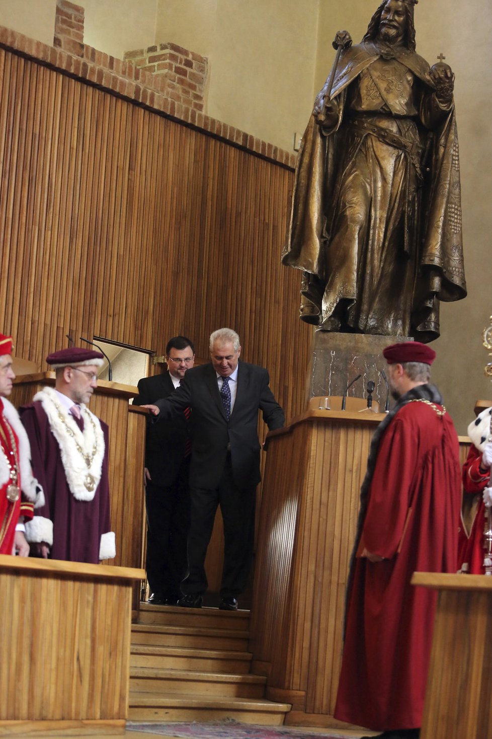Prezident Miloš Zeman na ceremoniálu jmenování profesorů v Karolinu v roce 2013