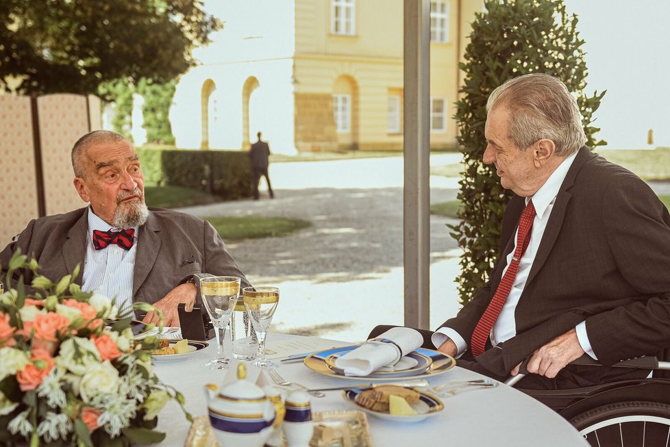 Miloš Zeman a Karel Schwarzenberg v Lánech (17.8.2022)