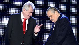 Miloš Zeman prý poraženému prezidentskému kandidátovi Schwarzenbergovi nabízel post velvyslance