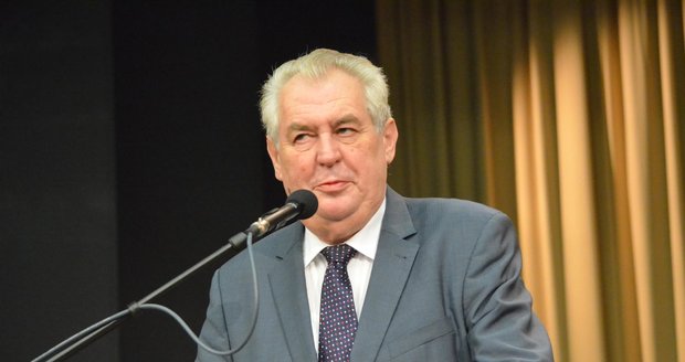 Ruské "Pasy" kritizovaly prezidenta: Zeman je hlupák!