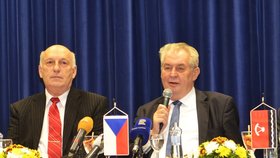 Prezident Zeman při návštěvě Plzeňského kraje promluvil v Koranticích o Hance a Tonče