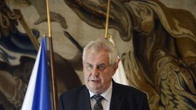 Miloš Zeman potvrdil termín voleb 25. a 26. října, veškeré námitky smetl ze stolu