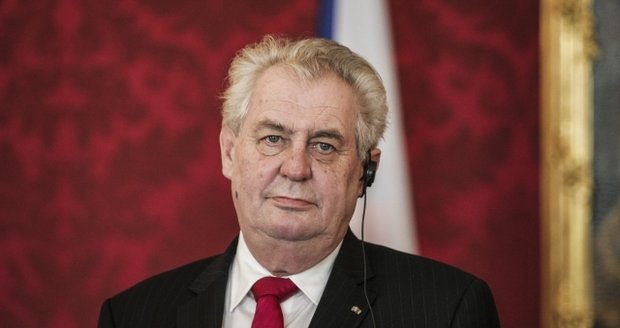 Prezident Miloš Zeman udělil své první prezidentské veto