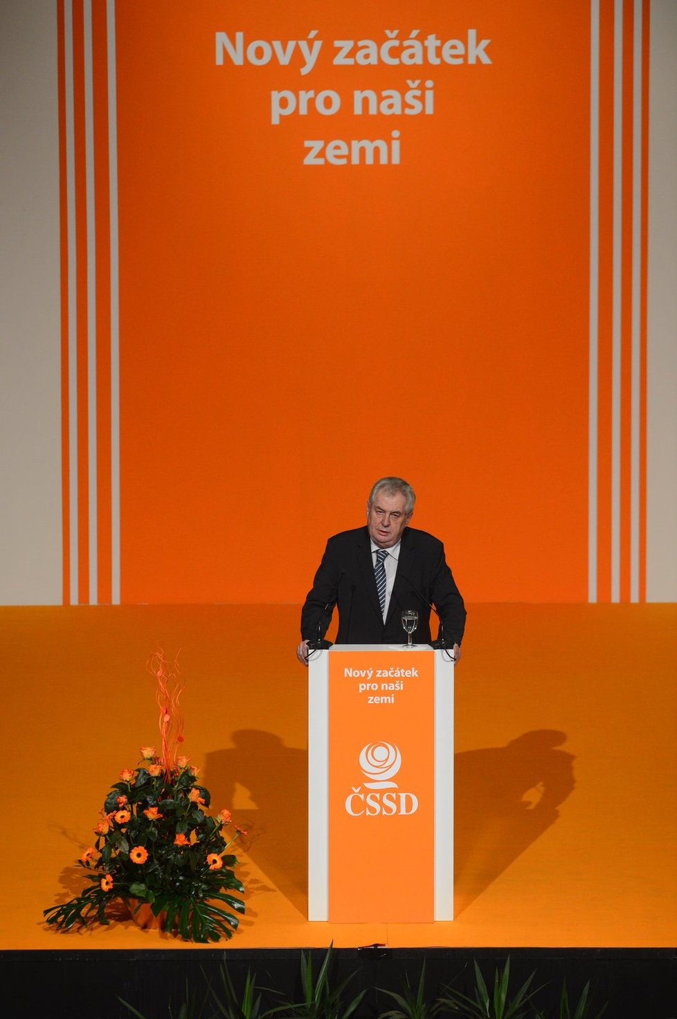 Miloš Zeman při svém projevu také vyzval ČSSD, ať se nebojí vládnout sama. A citoval při tom Mečiara