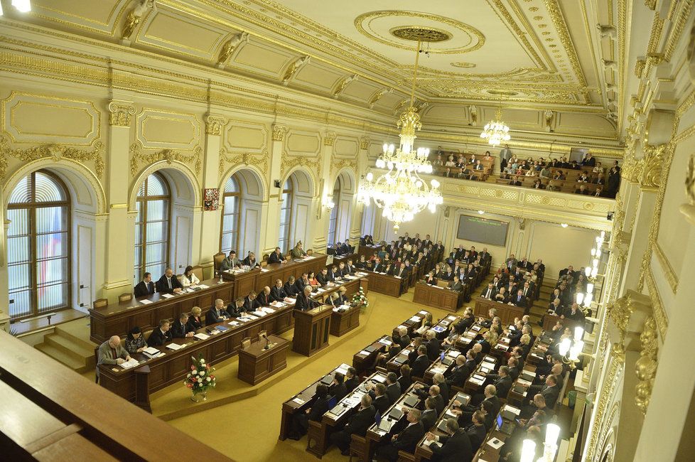 Zasedání Sněmovny při návštěvě prezidenta Zemana a před hlasováním o důvěře vládě